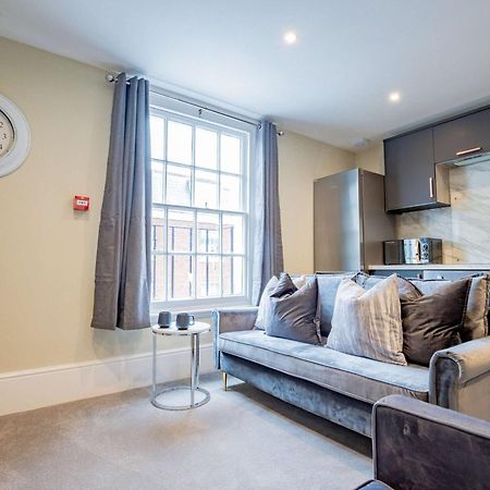 Host & Stay - Shaw Street Suite Вустер Экстерьер фото