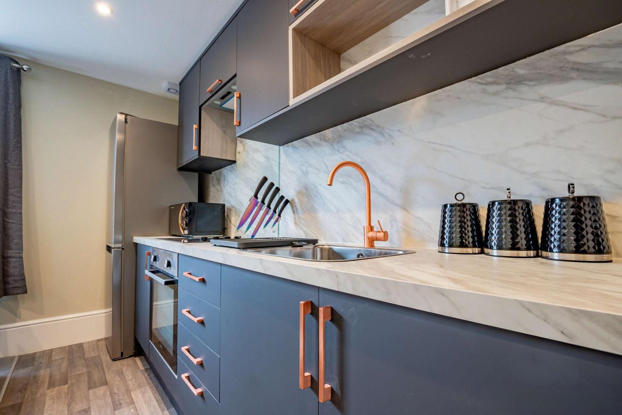 Host & Stay - Shaw Street Suite Вустер Экстерьер фото