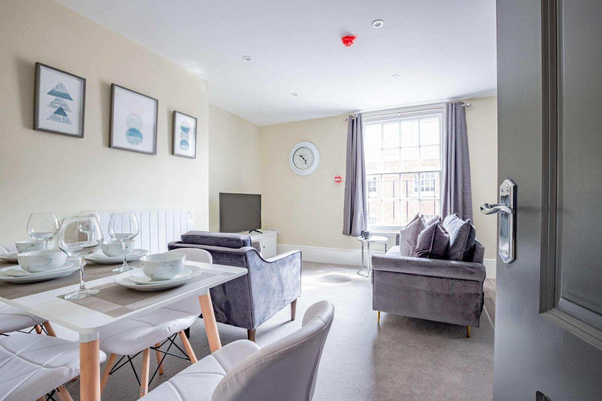 Host & Stay - Shaw Street Suite Вустер Экстерьер фото
