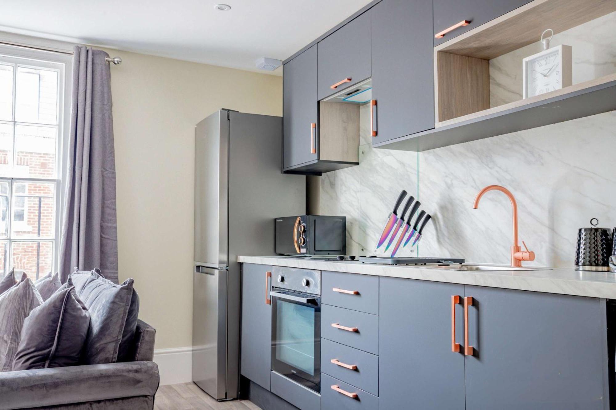 Host & Stay - Shaw Street Suite Вустер Экстерьер фото