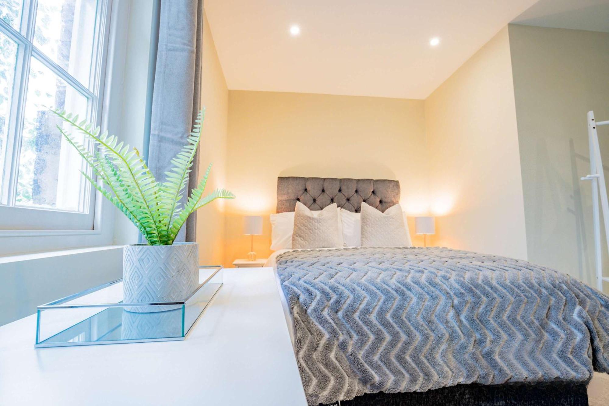 Host & Stay - Shaw Street Suite Вустер Экстерьер фото