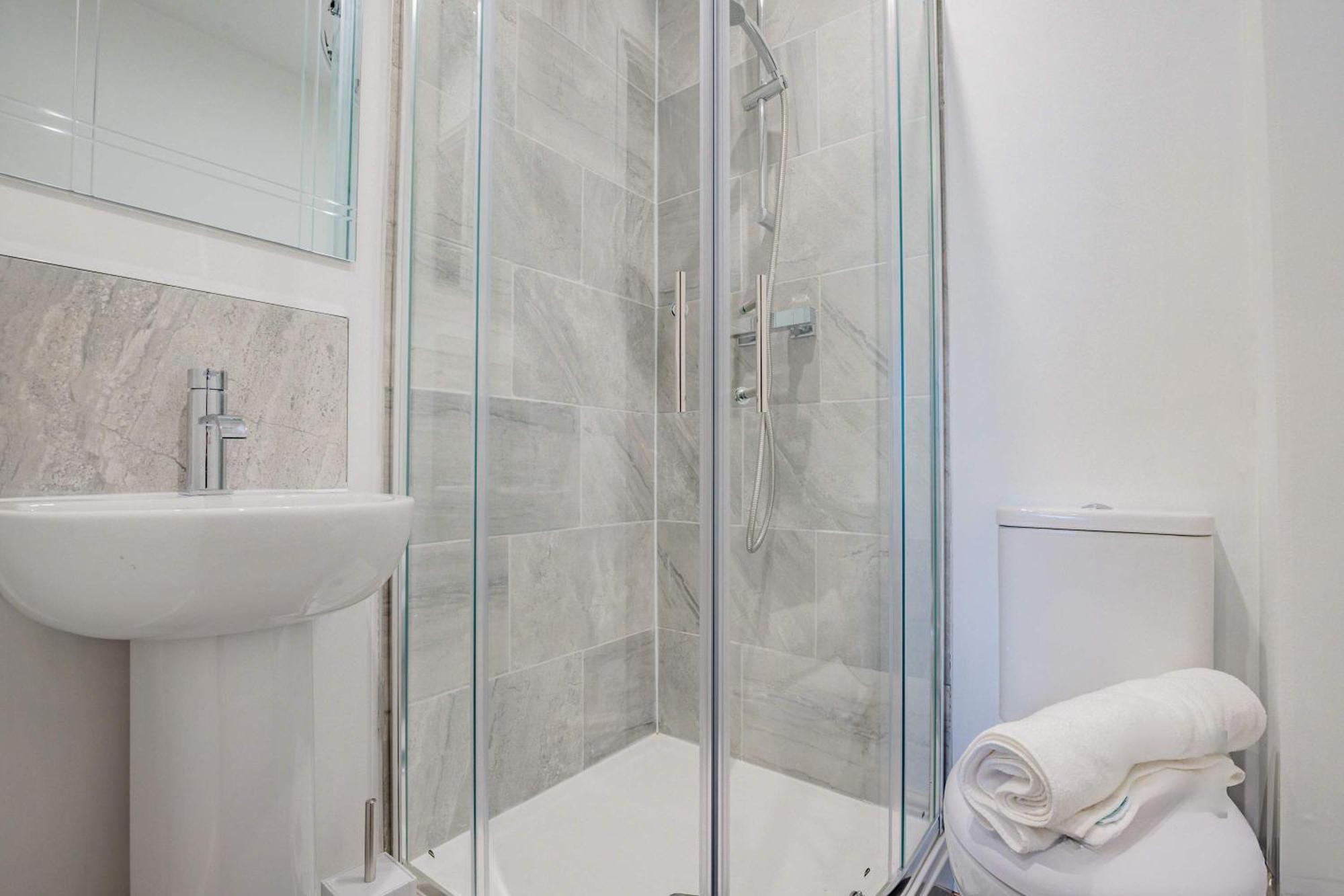 Host & Stay - Shaw Street Suite Вустер Экстерьер фото